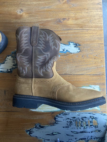 Ariat Boots - like new64196914970369111