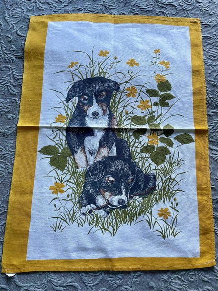 A cute little UNUSED vintage cotton Tea Towel - Puppies Carousel 1
