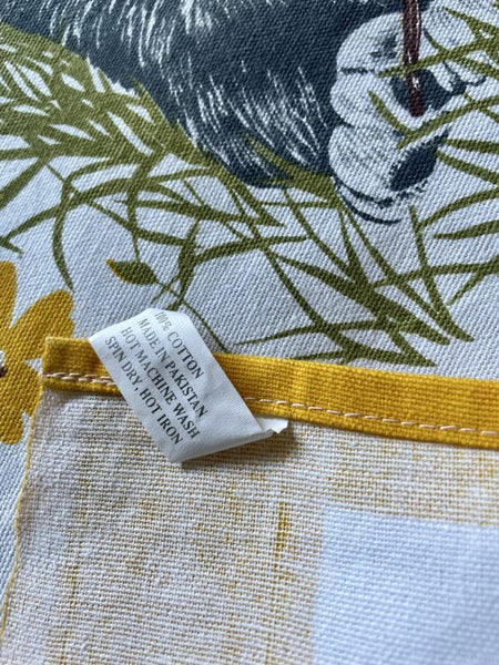 A cute little UNUSED vintage cotton Tea Towel - Puppies Carousel 3