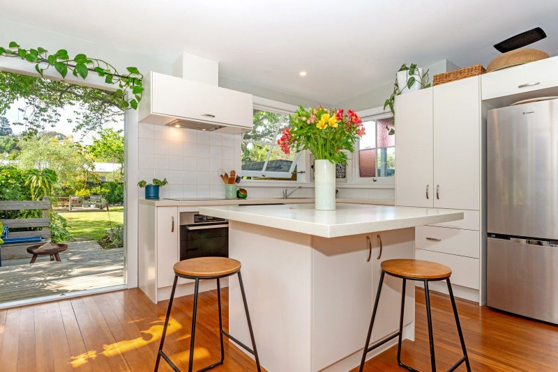 Character with a modern twist64275004718978113