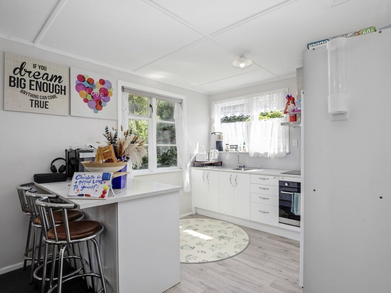 3 Bedroom Character & Charm64197361655811113