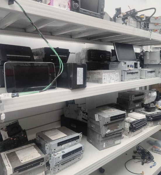 Car Stereo & Amp Repair | OEM & CarPlay Upgrades Carousel 9