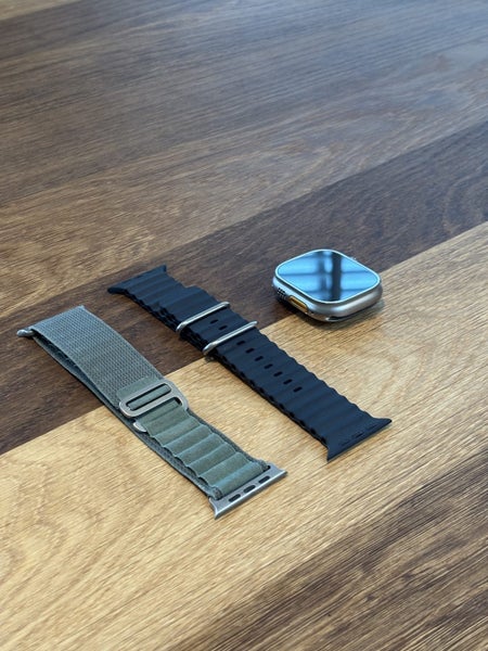 Apple Watch Ultra (1st Gen)64197782715905110