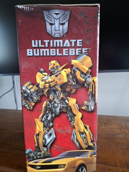 Transformers Ultimate Bumblebee64197782954498113