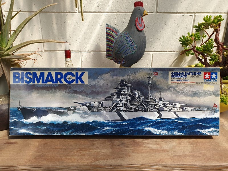 Tamiya 1/350 scale German Battleship Bismarck Carousel 1