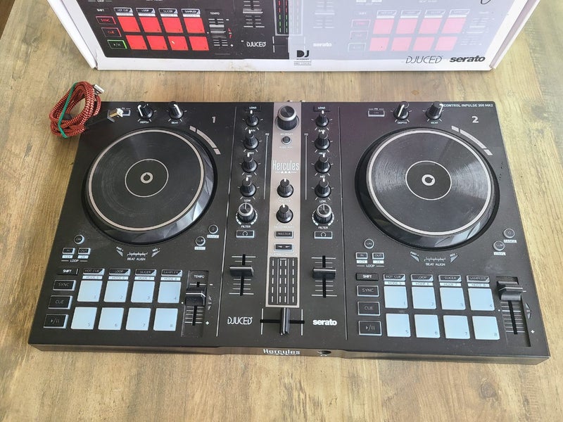 Hercules DJControl Inpulse 300 MK2 DJ Controller - Excellent Condition Carousel 2