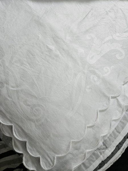 Large White Damask Banquet Cloth Carousel 9