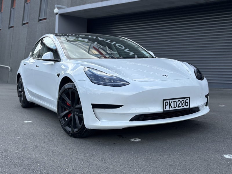 2022 Tesla Model 3 Rear Wheel Drive64198663919363113