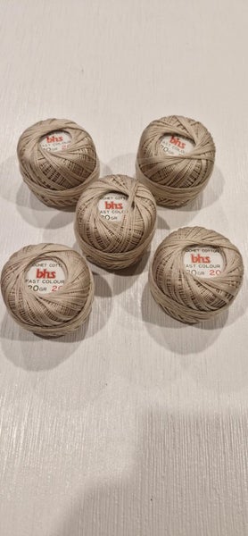 Crochet Cotton Balls x 5 Carousel 1