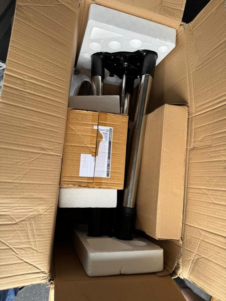 Celestron NexStar Evolution 9.25 – Hardly Used, original boxes & extras included64198663077635112