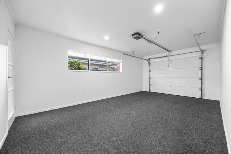 Motivated and Renovated - Vendor has Bought!64198665440387110