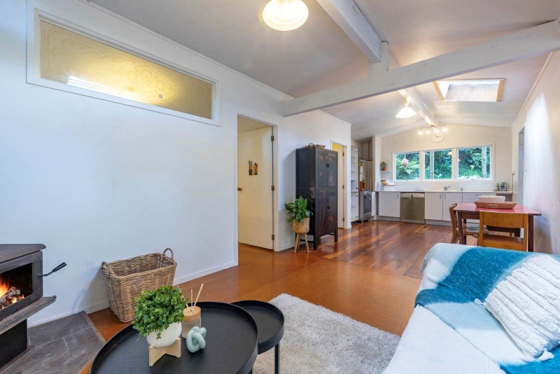 Entry-Level Piha Retreat - Walk to the Beach64204326609155114
