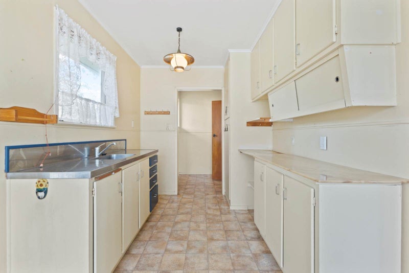 Renovate or Redevelop – Huge Potential!64204809964547113