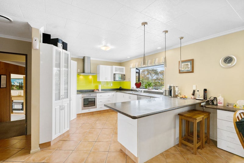 Strictly Sensational64205055005443114