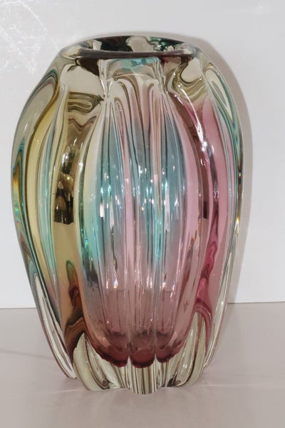***MID CENTURY SANYU GLASSWORKS NARUMI FANTASY SERIES RAINBOW VASE*** Carousel 2