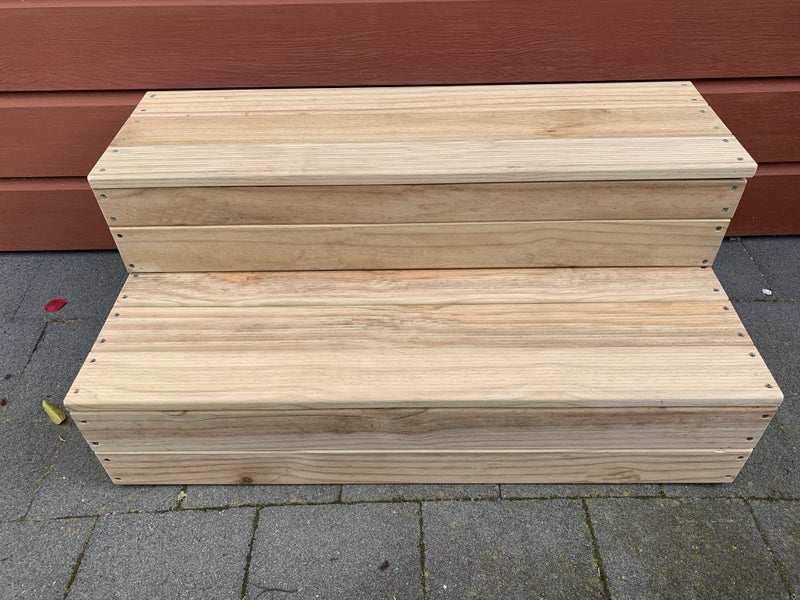 Spa Pool / Deck / Caravan Steps 40cm/90cm Carousel 1