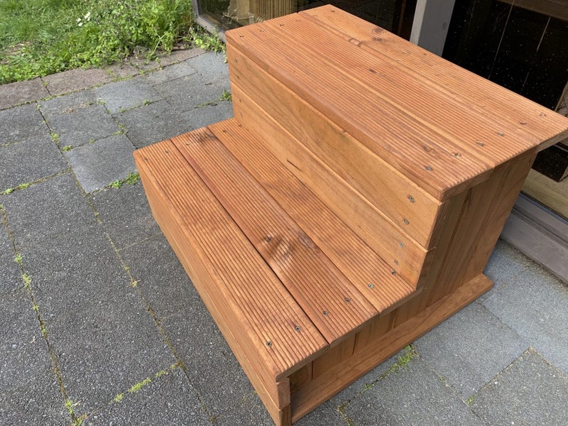 Spa Pool / Deck / Caravan Steps 40cm high - cedar Carousel 1