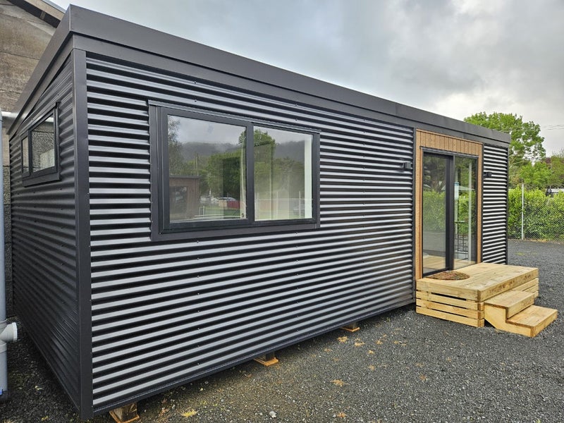 Self Contained Unit64206401716611112