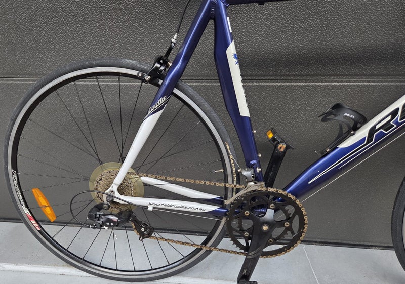 Reid Aquila - Extra Large Frame - Good Condition Carousel 2