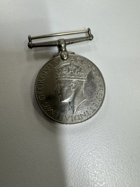 WWII War Medal 1939–1945 – King George VI Carousel 2