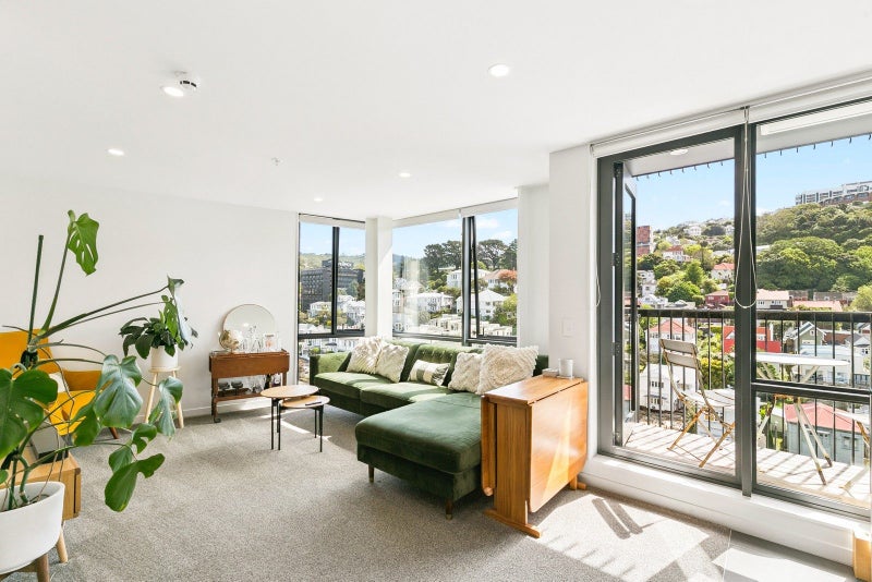 HIGH-SPEC WEST-FACING CITY PAD64208562596483110