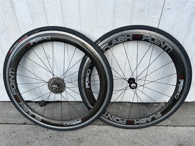 Flashpoint FP60 (by Zipp) 58mm Carbon Wheelset - 11 Speed Carousel 1
