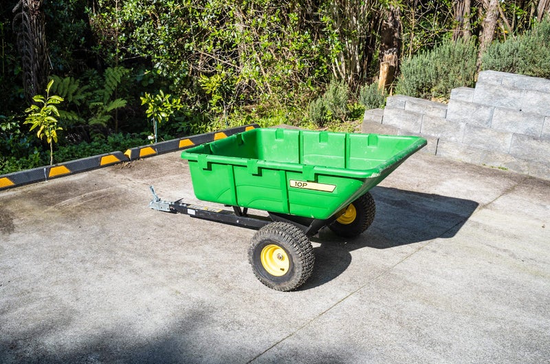 John Deere 10P Trailer with Tipper64209654892674110