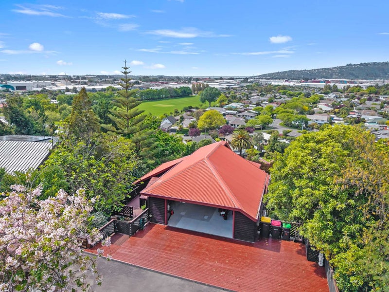 Views, BBQ's in a glorious spot64209876671618113