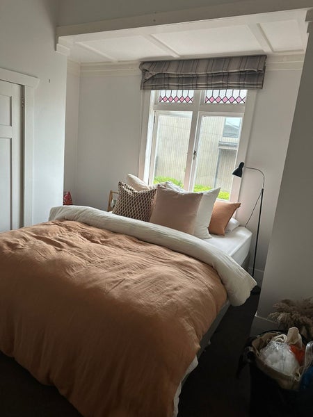 One Tree Hill, 3 bedrooms64210308995970111