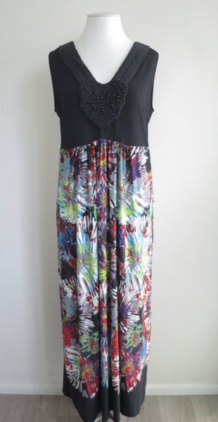 VIRTU *Stunning Beaded Neckline Florals Summer Maxi Dress* 10/12 Carousel 1