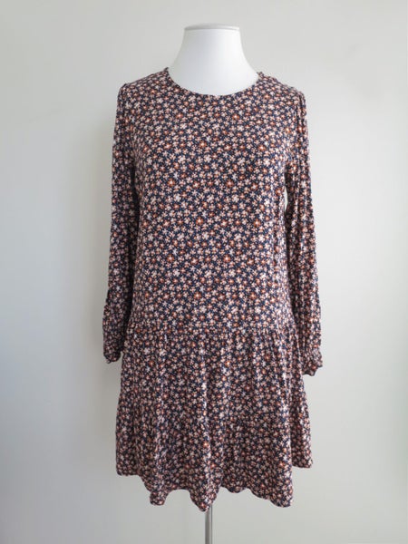 WHISTLE *100% Viscose Ditzy Florals Tiered Tunic Dress* 10 Carousel 1