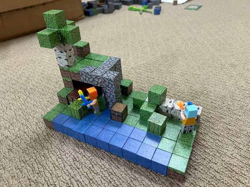 500 x block Magnetic Blocks + 10 Minifigure Carousel 2