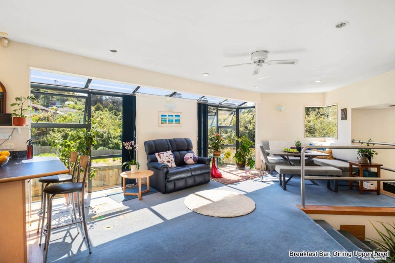 Opportunity with Harbour Glimpses & North-Facing64212427902338114