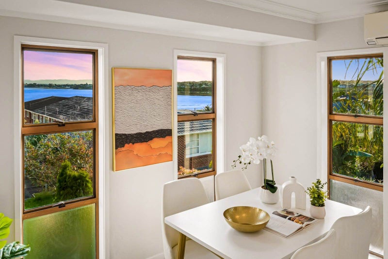 Exceptional Solid Home - Breath taking Sea Views!64212427978499113