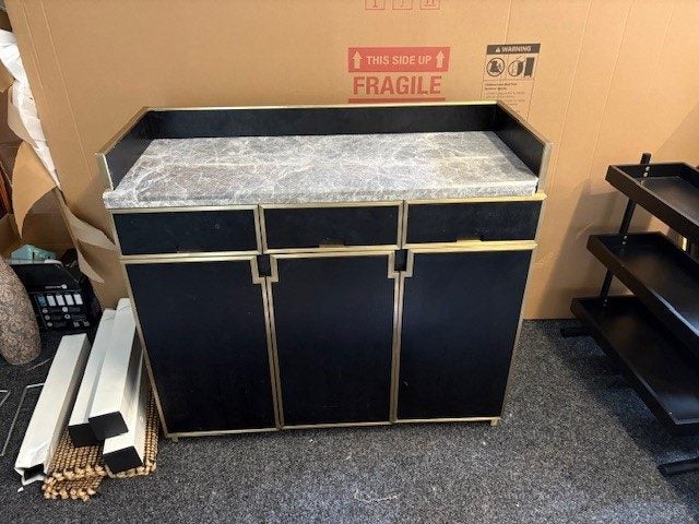 Reception Table Carousel 1