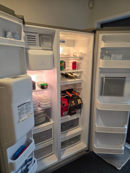 $1 res LG Fridge/Freezer Auto Ice Carousel 2