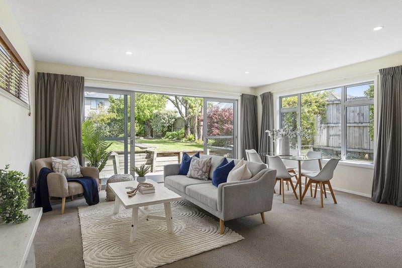 City Fringe Comfort - Move Straight In!64215965368195113