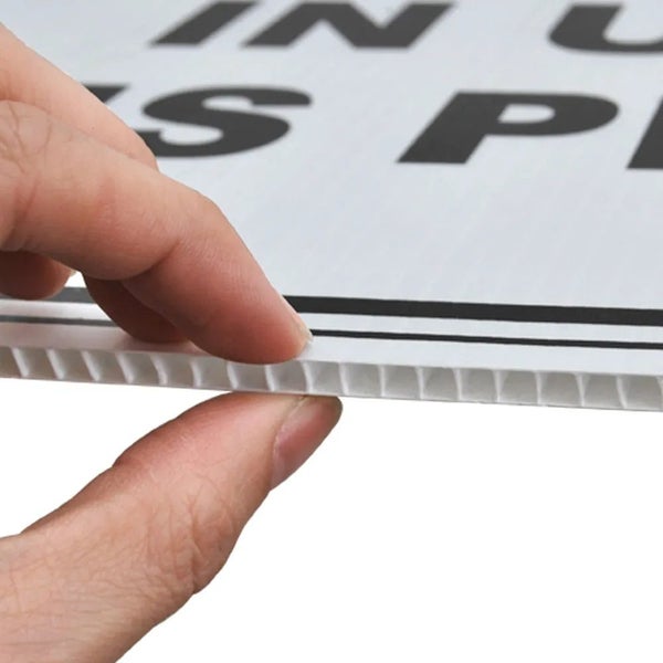 5mm White flute - 2440mm x 1220mm (10 pack) Carousel 1