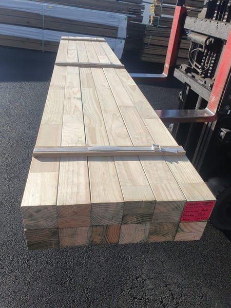 PINE LAMINATED POST - D4S - 88 x 88mm - 36m - H3.2 - TS883364659595261697113