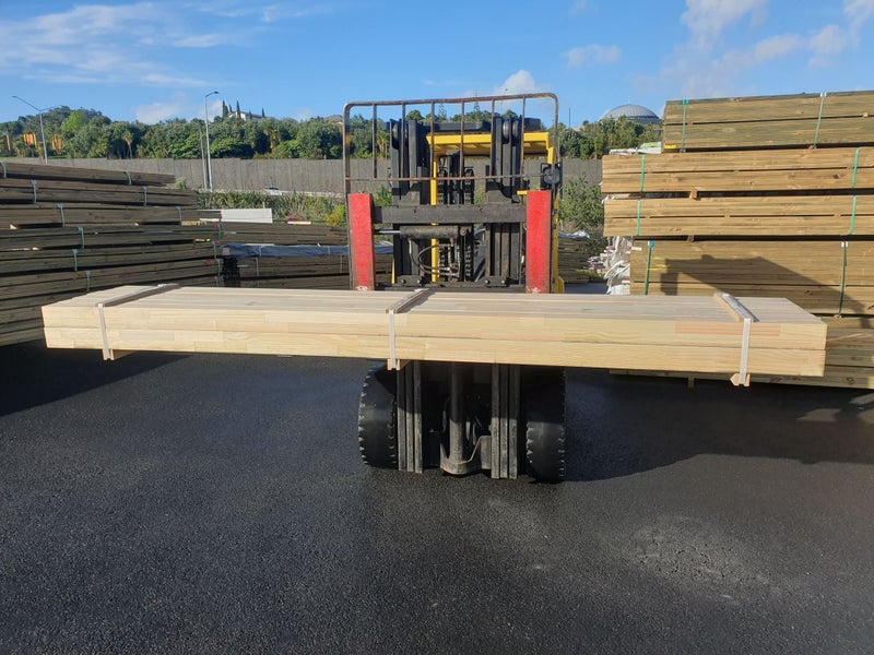 PINE LAMINATED POST - D4S - 88 x 88mm - 36m - H3.2 - TS883364659595261697114