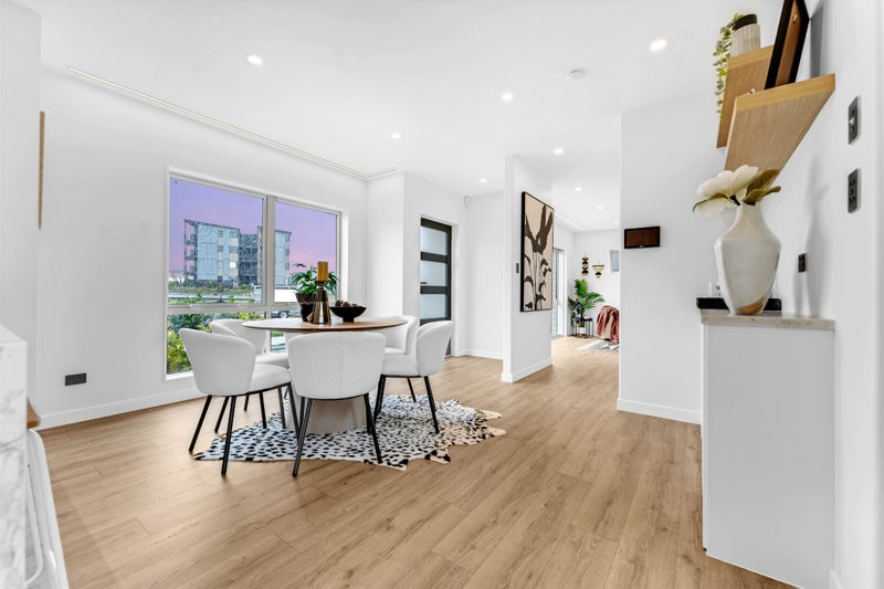 Luxury Living & Everyday Convenience in Milldale!64217854203907113