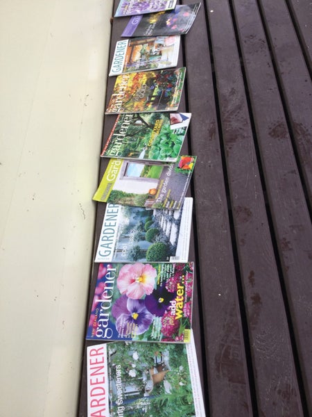 10 NEW ZEALAND GARDENER MAGAIZINES Carousel 1