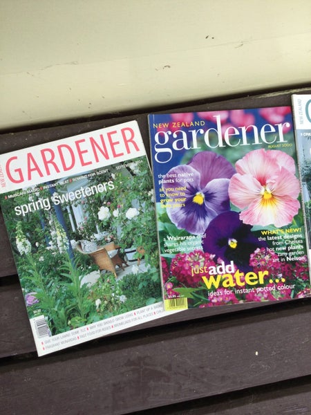 10 NEW ZEALAND GARDENER MAGAIZINES Carousel 2