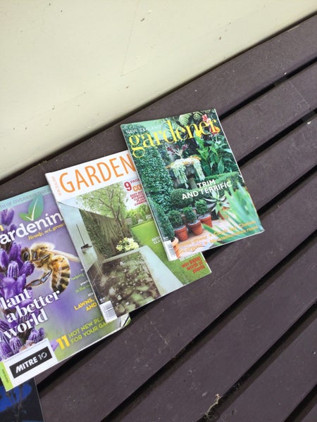 10 NEW ZEALAND GARDENER MAGAIZINES Carousel 7