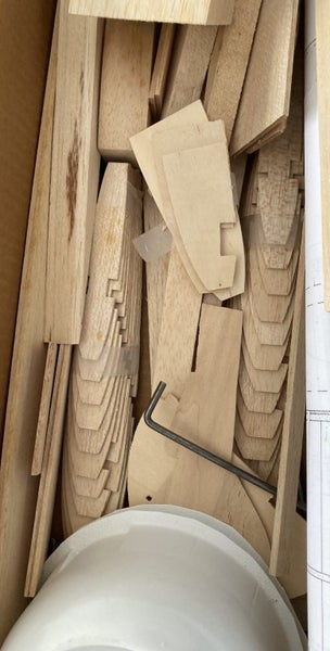 Pica Focke-Wulf 190-D9 kit retracts spinner Carousel 10