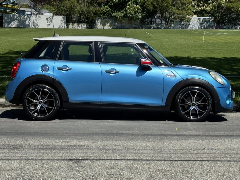 2015 MINI Cooper S 2.0 Turbo - JCW EXCITEMENT P...64217852155011111