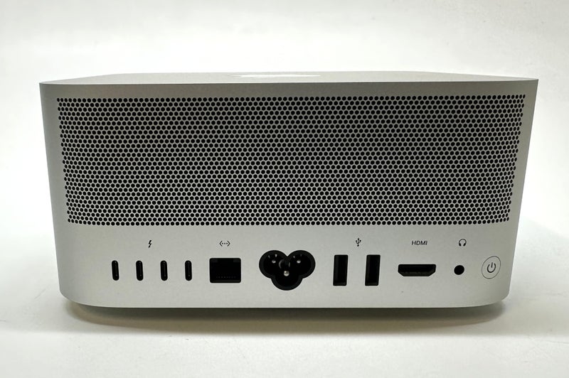 Mac Studio M1 MAX (2022) Carousel 16