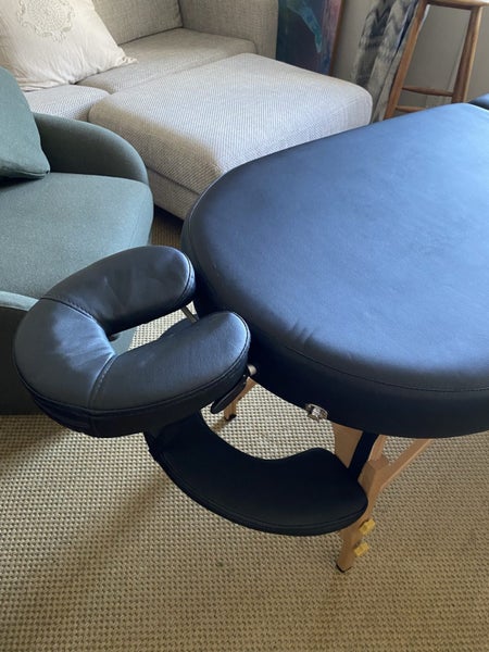 Tahiti portable massage table - Salon quality with carry bag (Masterton) Carousel 2