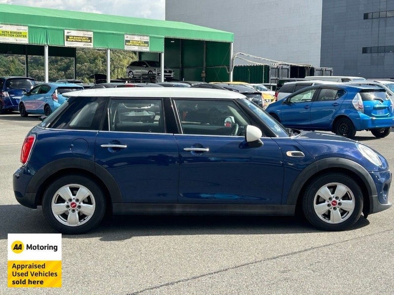 2015 MINI Cooper Low 32,000kms / As-New64218050893571112