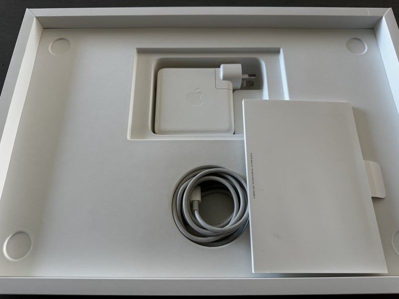 $1 No Reserve - MacBook Pro 16” (2019)2.3 GHz 8-Core Intel i9 | 16 GB RAM | 1 TB64218049852161114